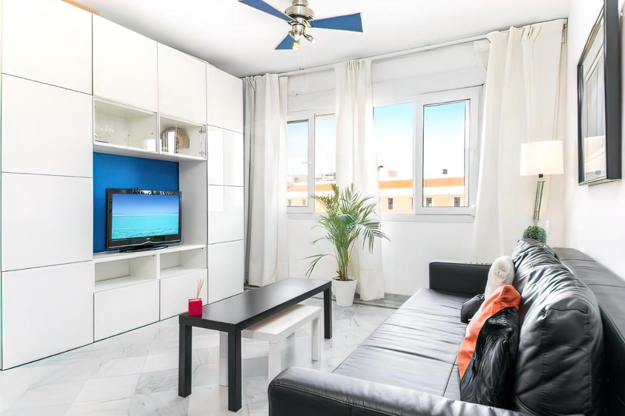 Lovely Suite With River Views And Parking Малага Екстериор снимка