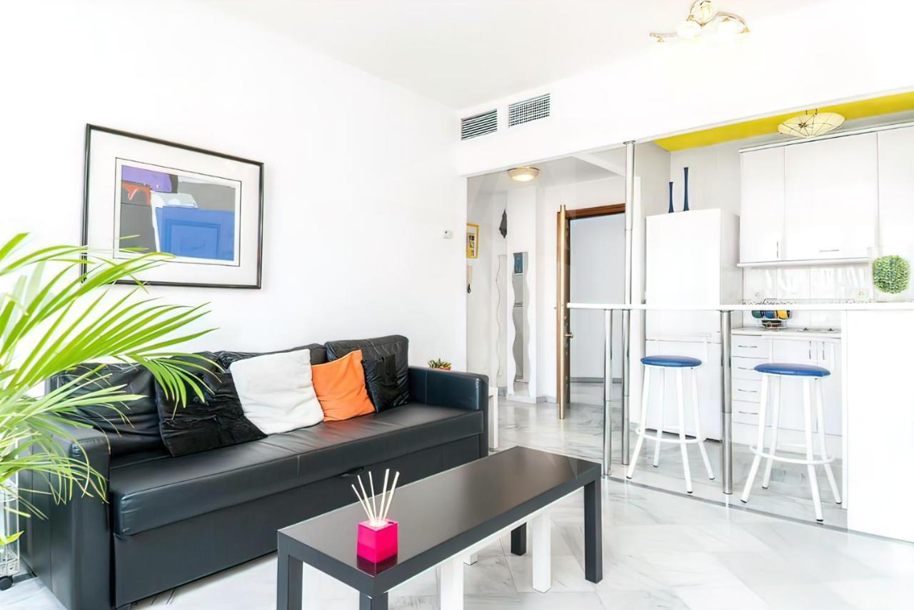 Lovely Suite With River Views And Parking Малага Екстериор снимка